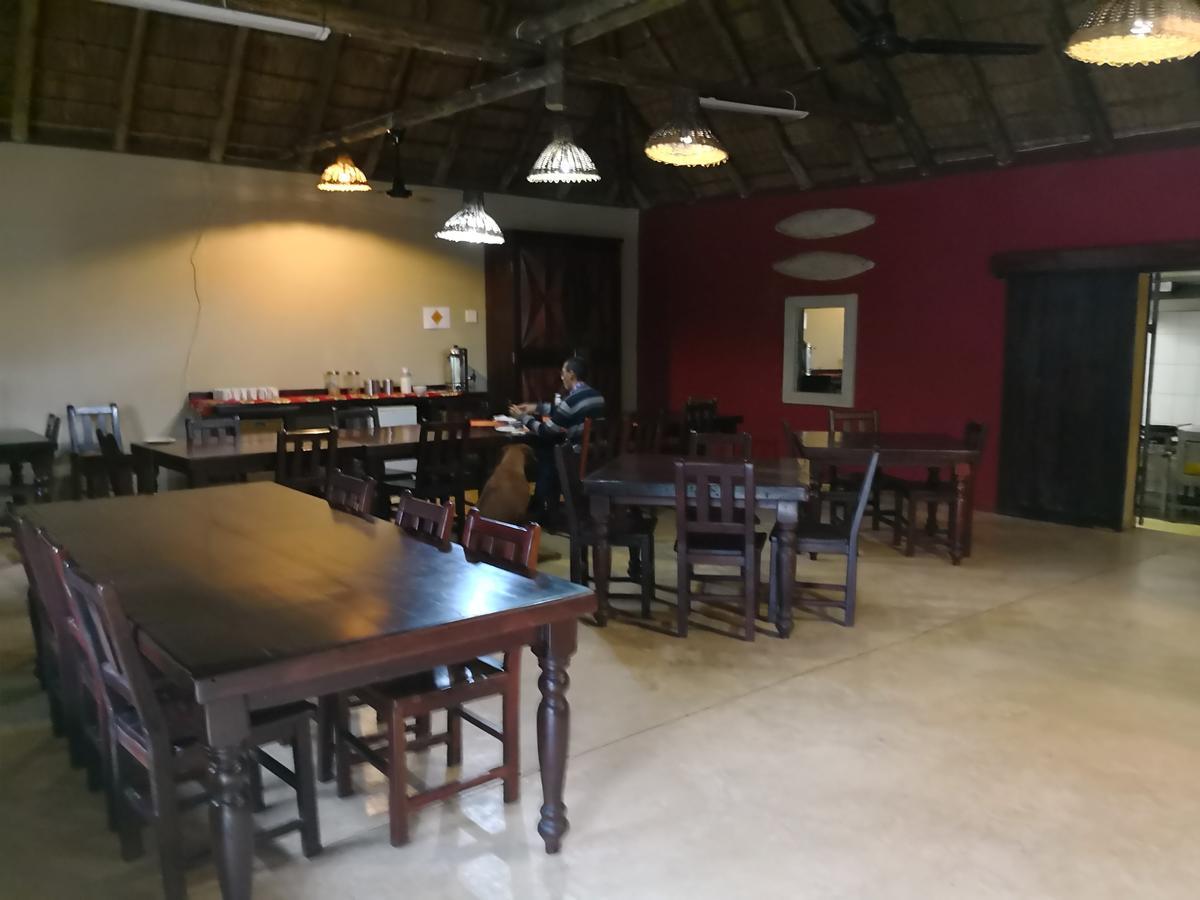 Touch Of Africa Lodge Lanseria Luaran gambar